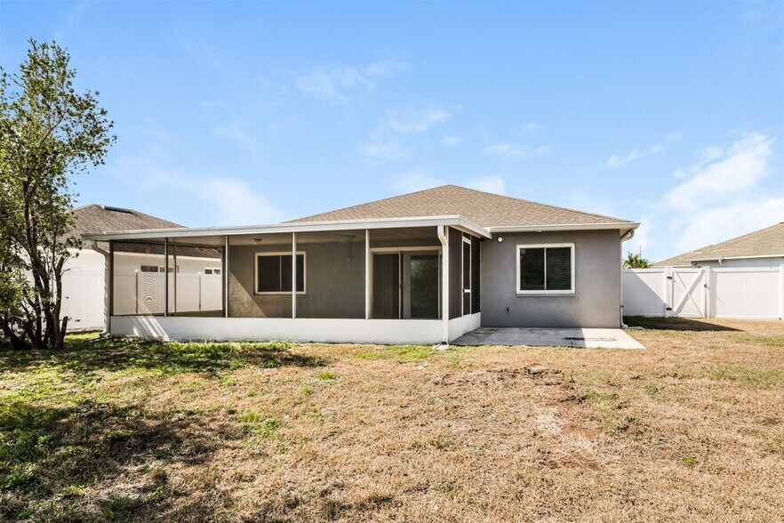 Building Photo - 11841 Brenford Crest Dr