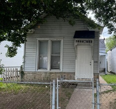Building Photo - 420 Montana Ave