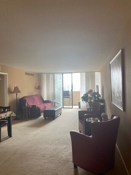 Building Photo - 1020 15th St