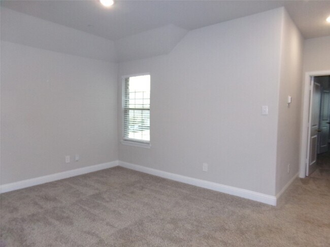 Building Photo - 1748 Redding St