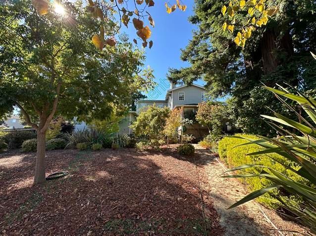 Building Photo - 108 Club Dr