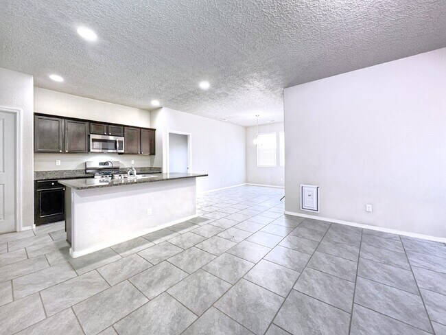 Building Photo - Wonderful, Newer 4 BR Home in Cleveland Heights!