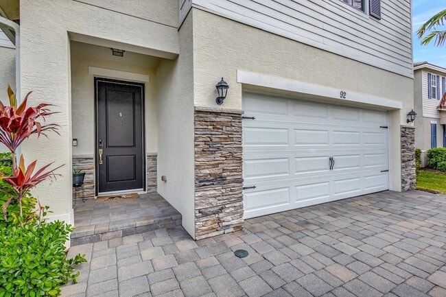 Building Photo - 92 Palmetto Ln