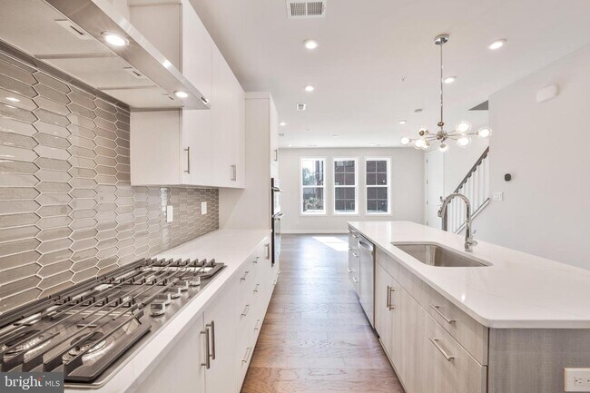 Building Photo - 7512 Sawyer Farm Wy