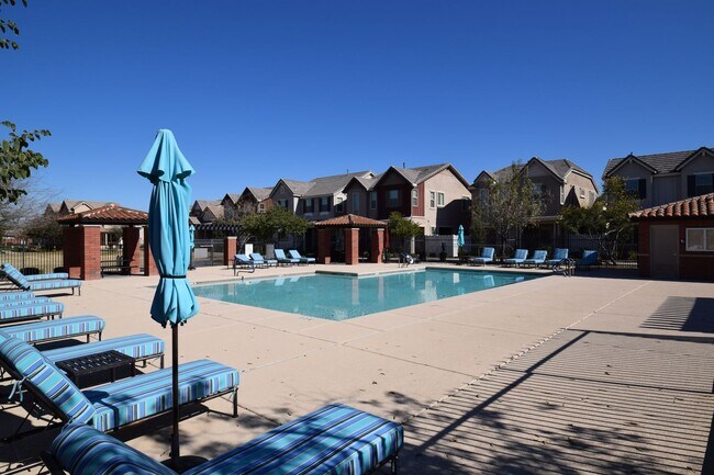 Building Photo - Beautiful Cooley Station Bungalow, 3 bed 2.5 bath with loft