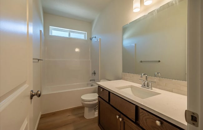 Building Photo - 761 Spyglass