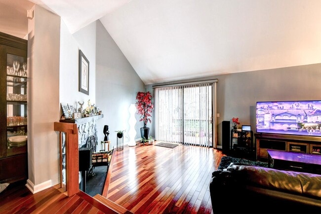 Building Photo - 572 Sanderling Ct