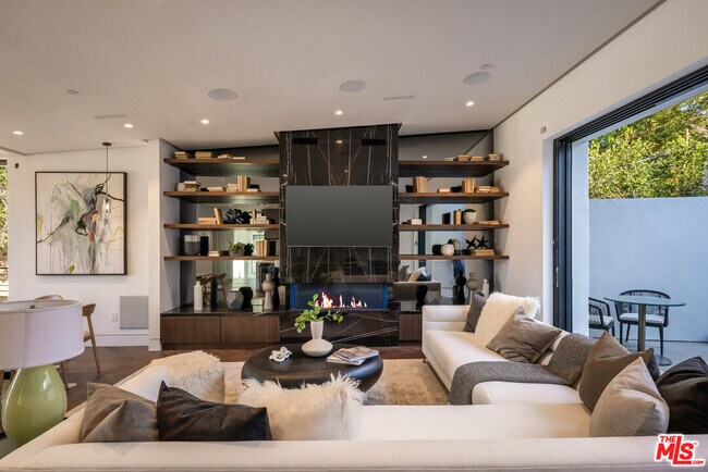 Building Photo - 3616 Cadman Dr