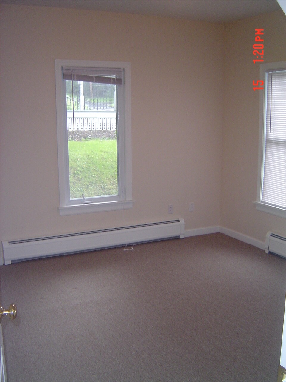 Building Photo - 302 Silver St