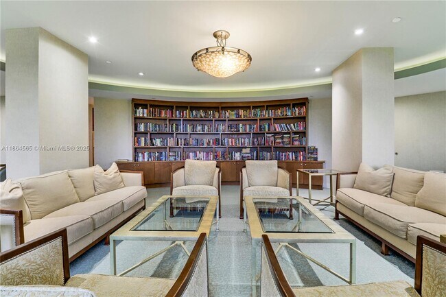 Building Photo - 3000 N Ocean Dr