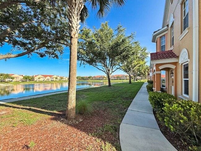 Building Photo - Beautiful 3-Bedroom Condo with 2-Car Garag...