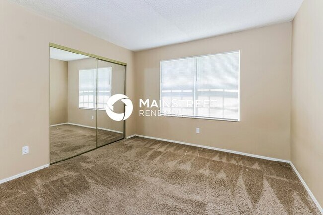 Building Photo - 3 Bedroom Pet-Friendly Home in Port St Luc...