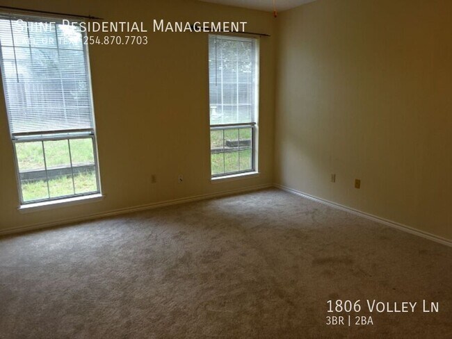 Building Photo - 1806 Volley Ln