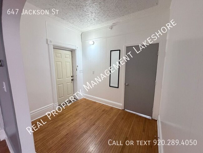 Building Photo - 647 Jackson St