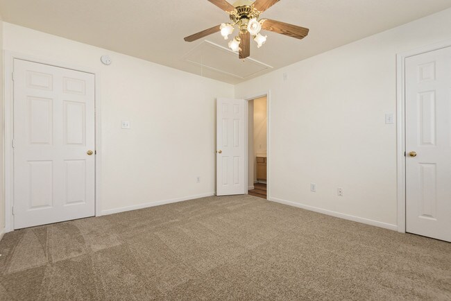 Building Photo - 5069 Akumal Calle