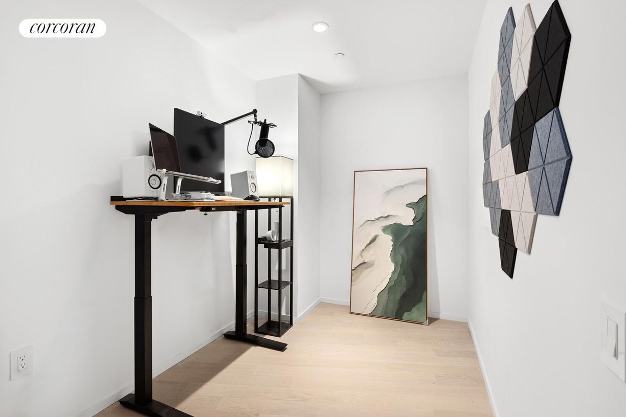 Building Photo - 505 State St