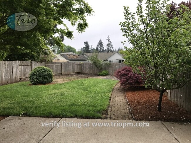 Building Photo - 4740 Spring Meadow Ave