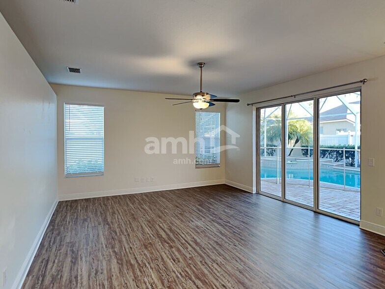 Building Photo - 1618 Short Birch Ln