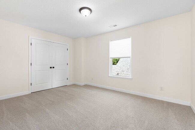 Building Photo - 317 Cottonwood Ave