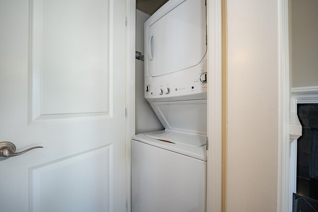 Aqua Terra 2 Bed, 2 Bath Laundry - Aqua Terra Apartments