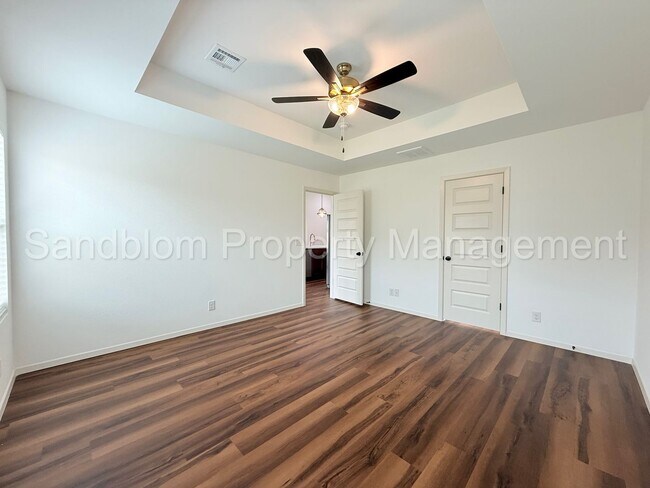 Building Photo - For Lease | Bixby | Available Now!