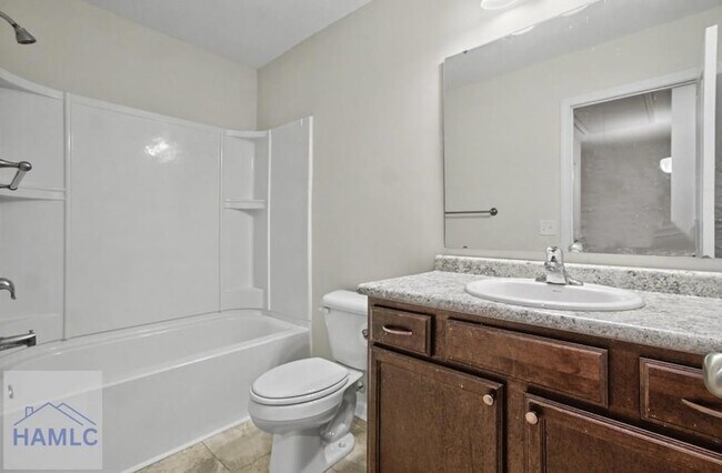 Building Photo - 121 Battalion Ln