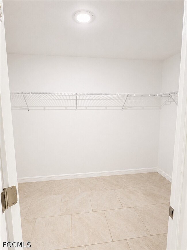 Building Photo - 4117 San Clemente Ct