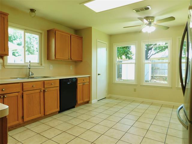 Building Photo - 326 Ashley Oak Ln