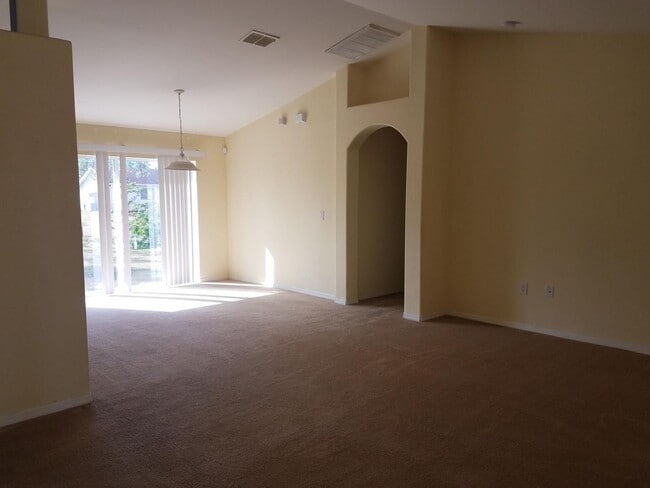 Primary Photo - Beautiful Home Off of Sunshine Blvd Lehigh...