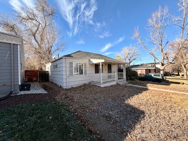 Building Photo - Ideal For Student Housing