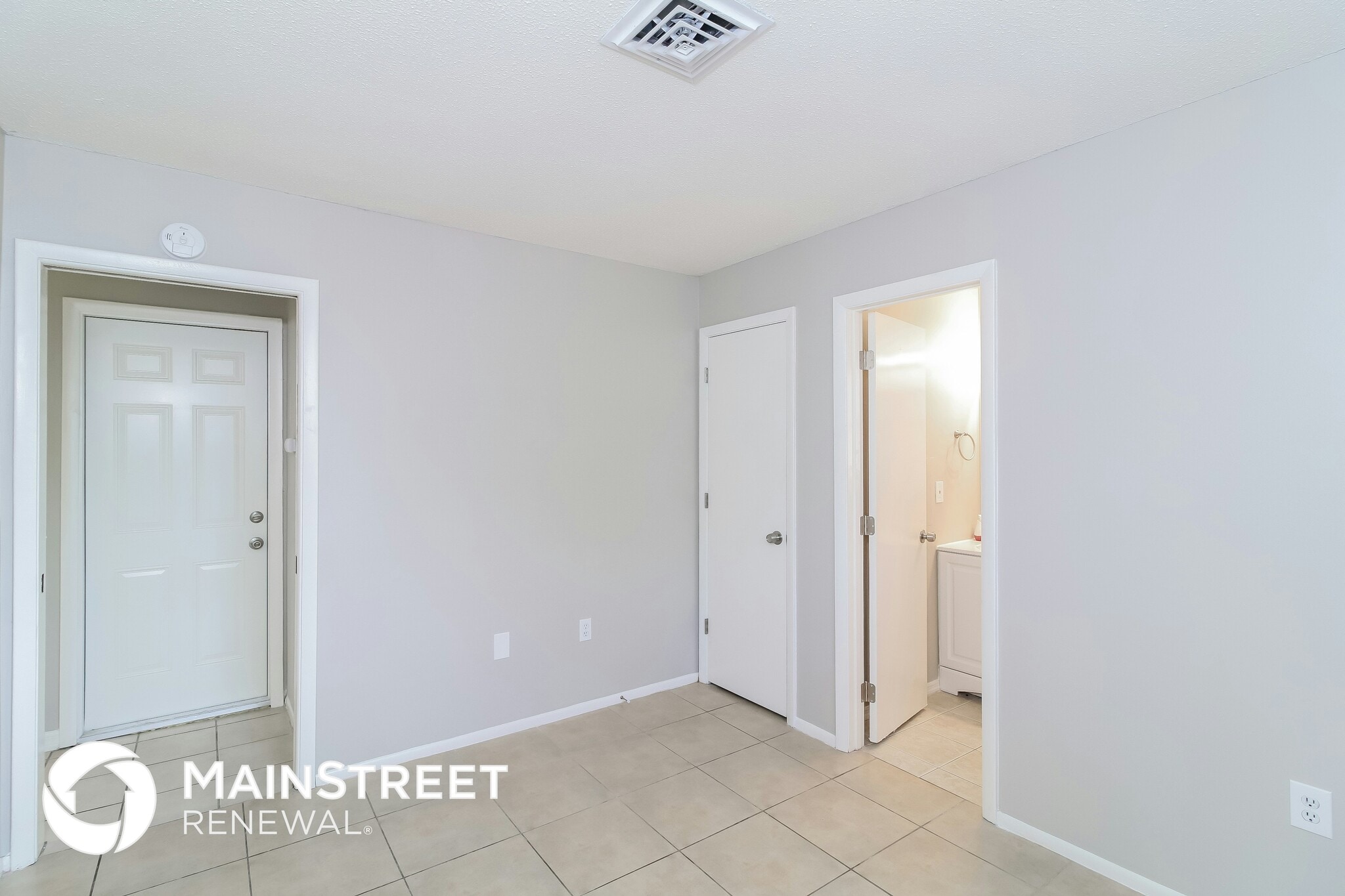 Building Photo - 649 Sheridan Dr