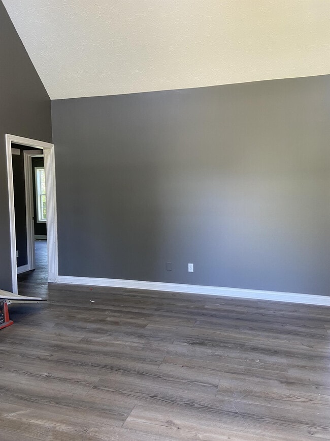 Building Photo - 127 Copperfield Way
