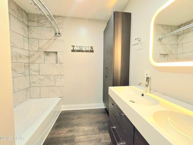 Building Photo - 4312 Brook Forest Dr