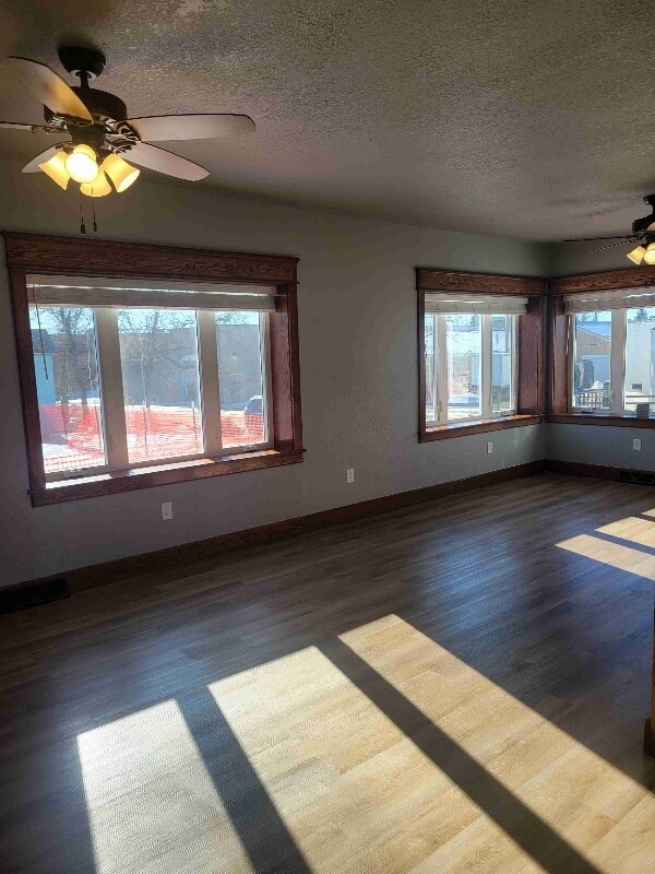 Building Photo - 103 1st St SE