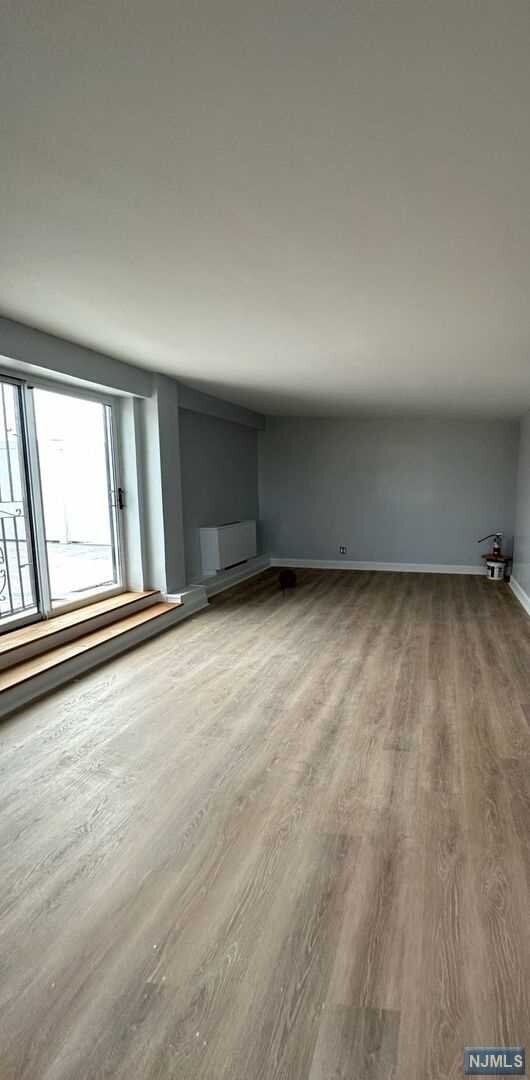 Building Photo - 700 Boulevard E