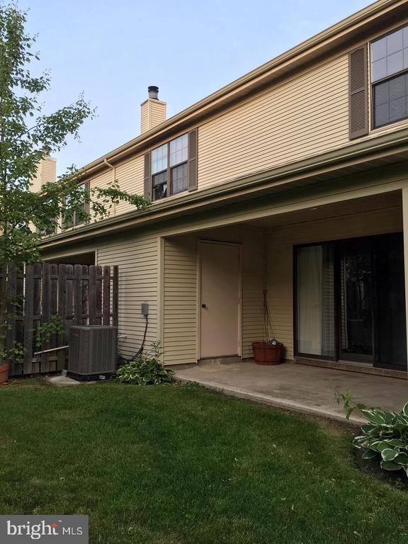 Building Photo - 39 O'Neill Ct