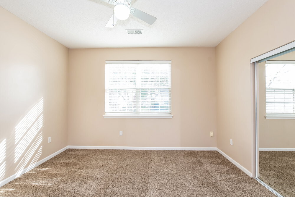 Building Photo - 8707 Meadowmont View Dr