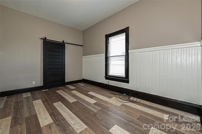 Building Photo - 1204 S Salisbury Ave