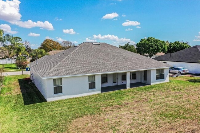 Building Photo - 233 Towhee Rd