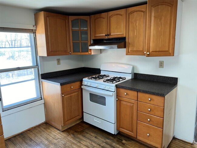 Building Photo - 4 Erie St