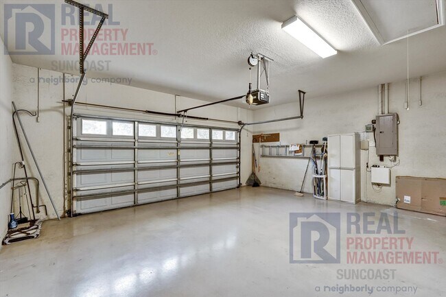 Building Photo - 8231 46th Ct E