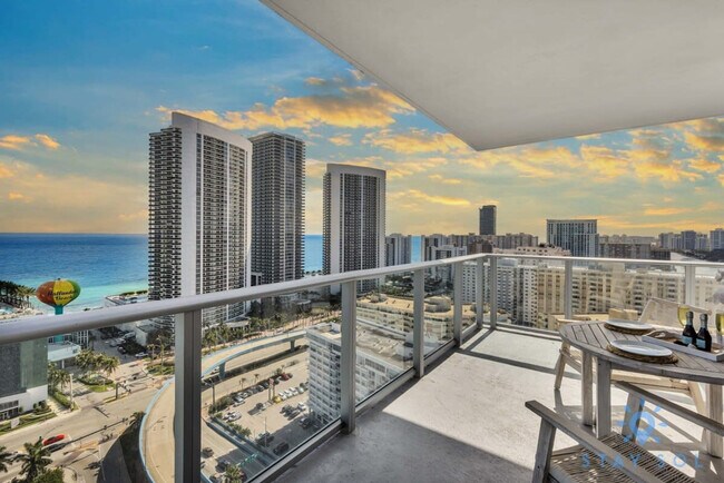 Building Photo - 4010 S Ocean Dr