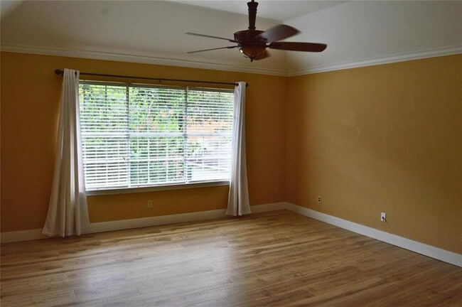 Building Photo - 4111 Rock Springs Dr