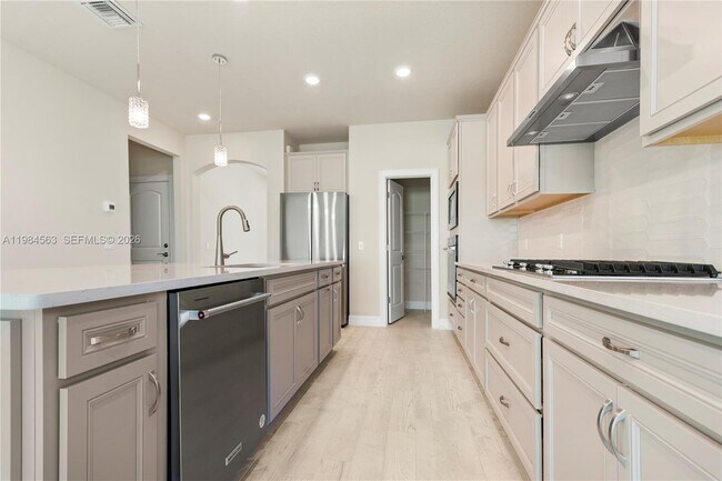 Building Photo - 8185 Tailshot Ct