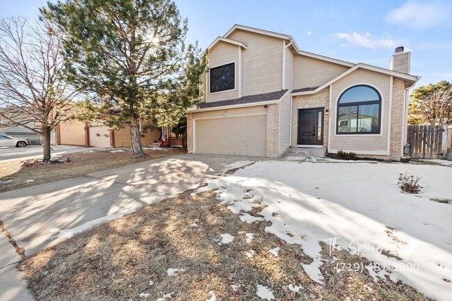 Building Photo - 2770 Richmond Dr