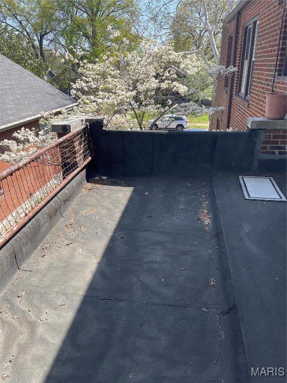 Building Photo - 1340 Yale Ave