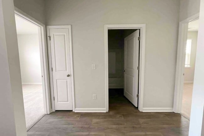 Building Photo - Available now. Beautiful 3 BR/2 BA Available in Cane Bay!