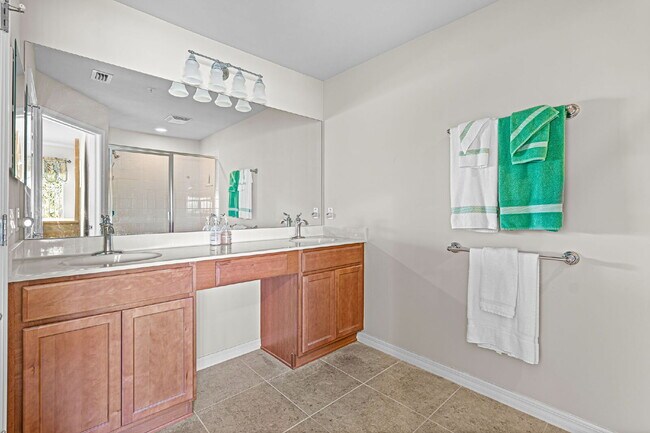 Building Photo - Verona Point Townhome for annual rent