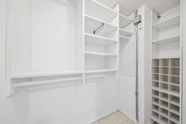 Building Photo - 3230 S Ocean Blvd