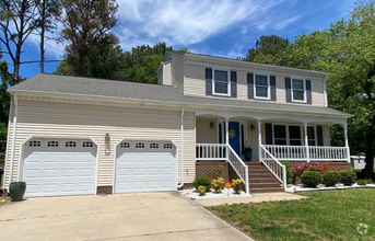 Building Photo - 3bdr 2.5bth Home in the Heart of Poquoson